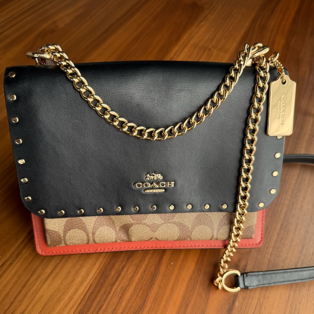 Coach Klare Crossbody In Signature Canvas With Rivets In Khaki Multi 90400